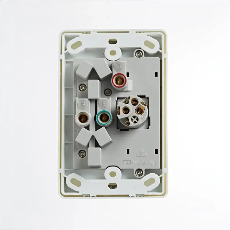 4C | Classic Double Power Point 250V 10A with 16AX Extra Switch | Vertical