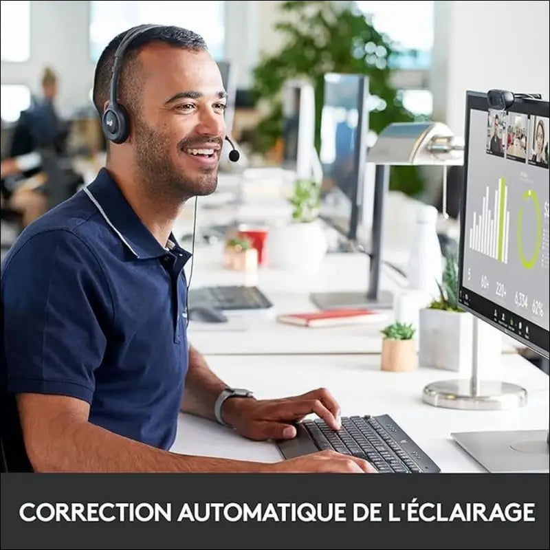 Logitech C270 HD Webcam, 720p/30fps, Widescreen Video Calling, Light Correction, Noise-Reducing Mic, Streaming for Skype, FaceTime, Hangouts, WebEx, PC/Mac/Laptop/MacBook/Tablet...