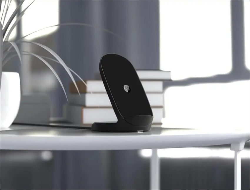 Motorola, TurboPower™ 15W Wireless Charger Dock USB-C Port Wireless