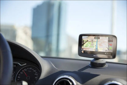 TomTom GO 620 (6 Pouces) - GPS Auto - Cartographie Monde, Trafic, Zones de Danger à Vie (via Smartphone) et Appel Mains-Libres