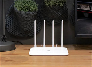 Xiaomi Mi Router 4A - Fiber Optic 5G Router With 128MB Memory, Dual Band, 4 Omni-Directional Antennas, White